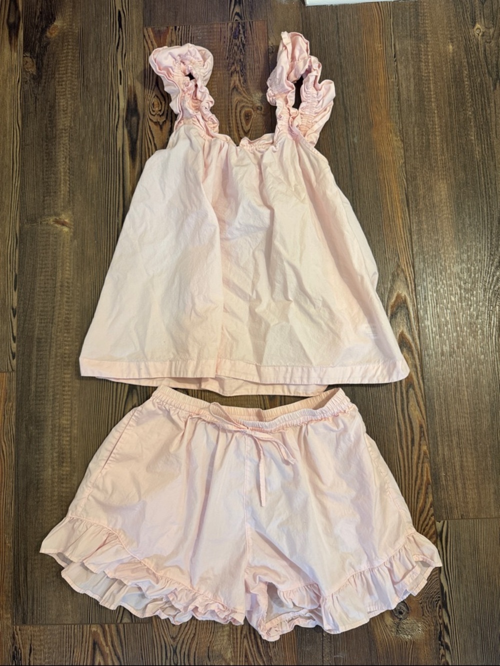 Piyama light pink pajama set size small. Worn once